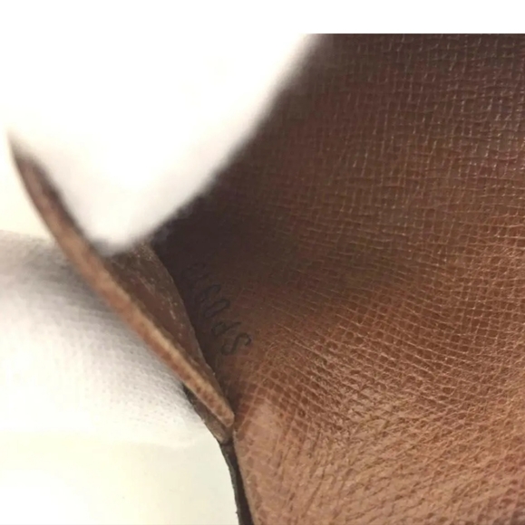 Louis Vuitton Monogram Portefeiulle Elise Trifold Wallet - Picture 3 of 8